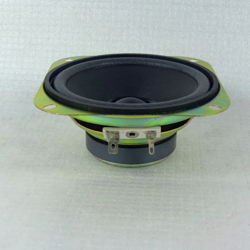 4-inch full-range speaker/paper cone/foam edge/ overall sound quality is very good. Suitable for speakers or cars.
4-inch full-range speaker/paper cone/foam edge/ overall sound quality is very good. Suitable for speakers or cars.