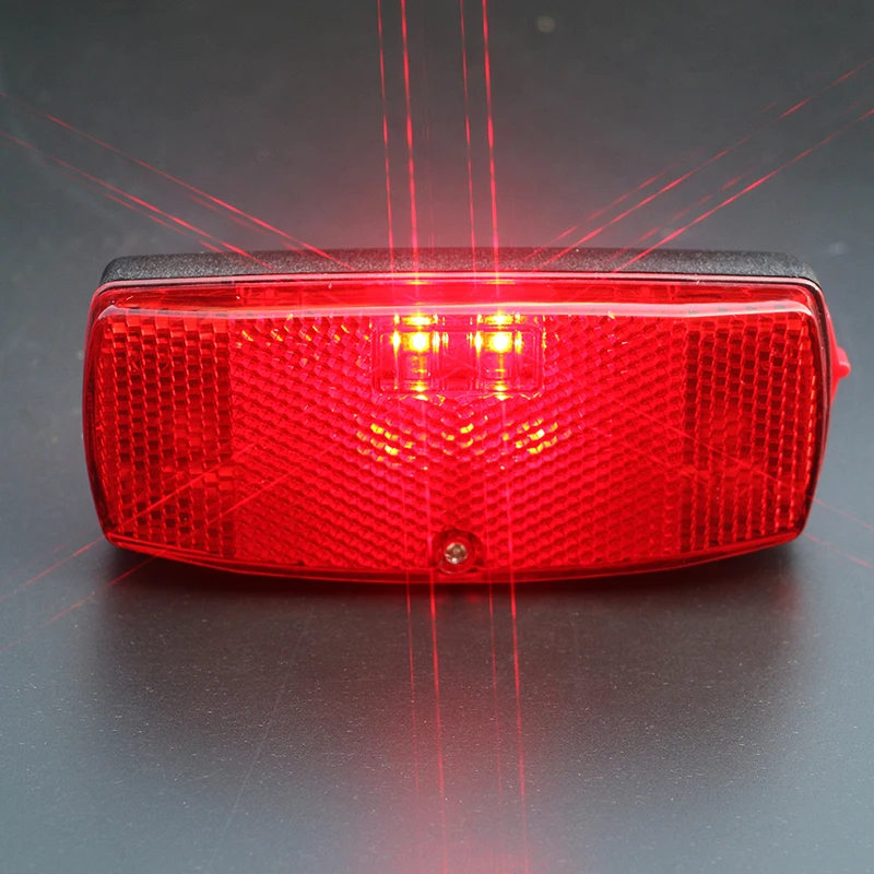 LED Bike Rear Light Rack Mount Lamp Bicycle Rear Flashlight Battery Power Eclairage Velo Pile Puissant Bisiklet Aksesuar Lantern
LED Bike Rear Light Rack Mount Lamp Bicycle Rear Flashlight Battery Power Eclairage Velo Pile Puissant Bisiklet Aksesuar Lantern