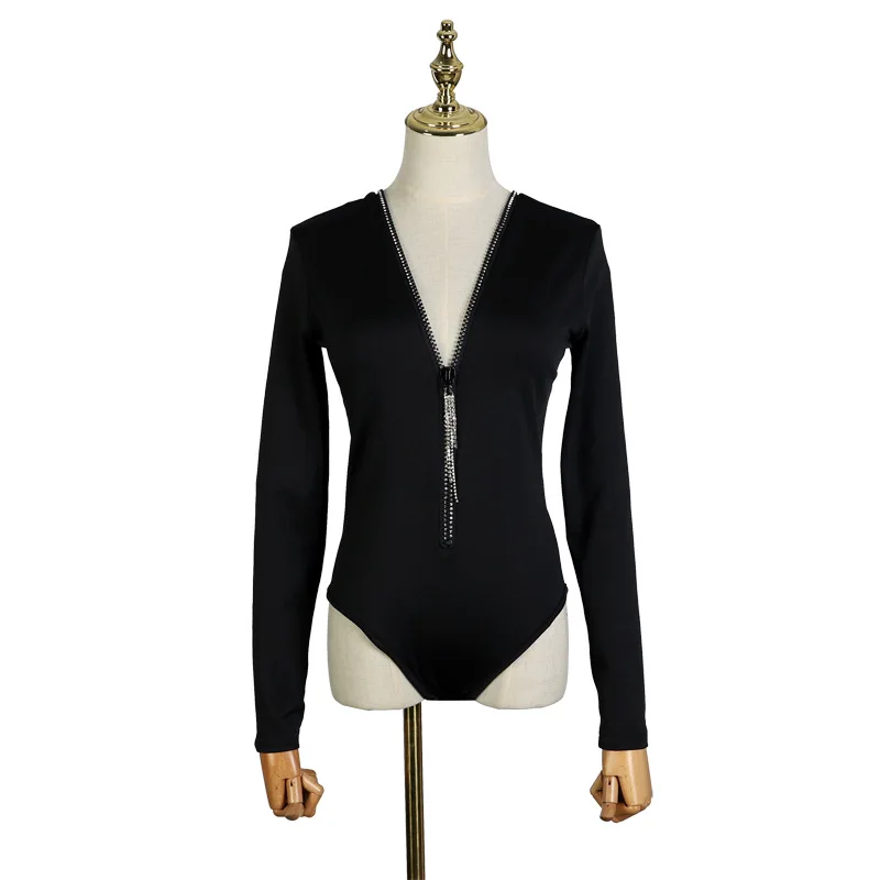 2019 Autumn Winter New Black Bottom Shirt Female Tight Sexy V Collar Long Sleeve Neckline Zipper Drill Top Sweater Black Women
2019 Autumn Winter New Black Bottom Shirt Female Tight Sexy V Collar Long Sleeve Neckline Zipper Drill Top Sweater Black Women