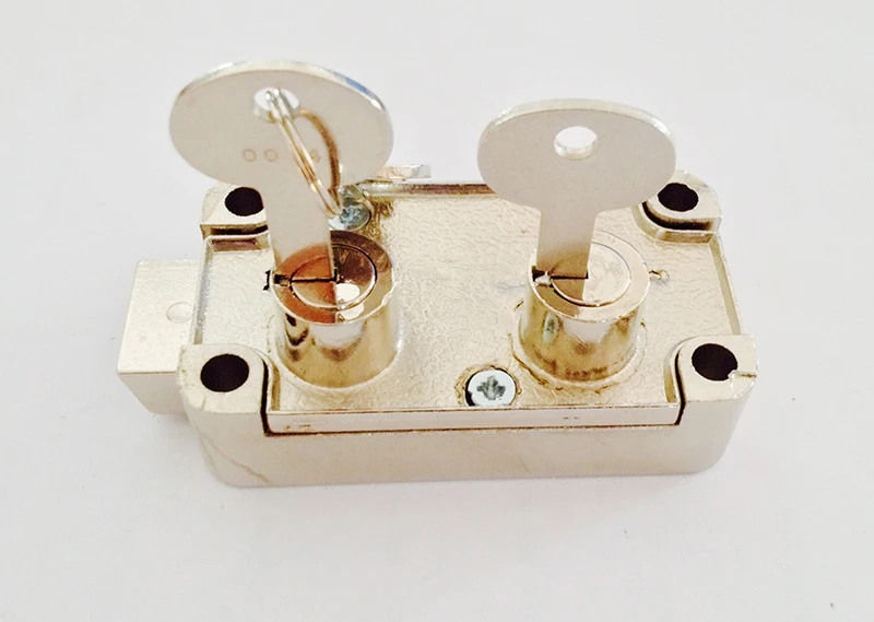 2 Key Holes Blade Lock Safe Deposit Box Locksmith Practise Locksmith Tool Safe Vault Door-Key with Double-Coffer
2 Key Holes Blade Lock Safe Deposit Box Locksmith Practise Locksmith Tool Safe Vault Door-Key with Double-Coffer