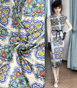 Blue Lace flowers printed France style Cheongsam silk satin fabric for silk dress quality 97% silk 3% spandex tissus au metre
Blue Lace flowers printed France style Cheongsam silk satin fabric for silk dress quality 97% silk 3% spandex tissus au metre