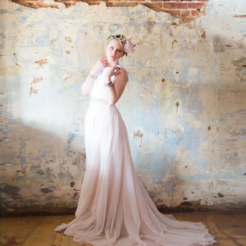Romantic Chiffon Bridal Long Skirt Graceful A Line Beach Bohemian Wedding Skirt with Long Train Blush Engagement Photoshoot
Romantic Chiffon Bridal Long Skirt Graceful A Line Beach Bohemian Wedding Skirt with Long Train Blush Engagement Photoshoot