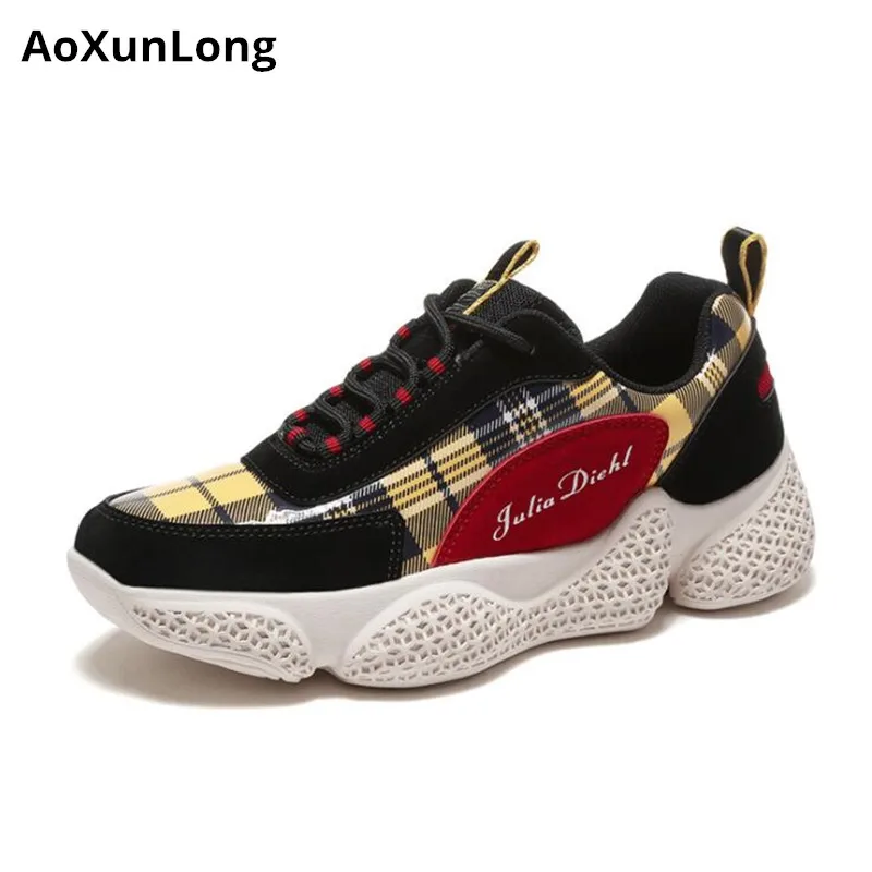 AoXunLong New Ankle Women Boots Leather Cloth Splice Wedges Shoes Women Fashion Casual Shoes Woman EU Size 35-40 Hot Women Shoes
AoXunLong New Ankle Women Boots Leather Cloth Splice Wedges Shoes Women Fashion Casual Shoes Woman EU Size 35-40 Hot Women Shoes