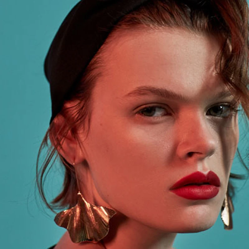 Girlgo 2018 New Design ZA Gold Color Leaf Dangle Drop Earrings For Women Punk Style Irregular Metal Pendant Earrings Hot Jewelry
Girlgo 2018 New Design ZA Gold Color Leaf Dangle Drop Earrings For Women Punk Style Irregular Metal Pendant Earrings Hot Jewelry