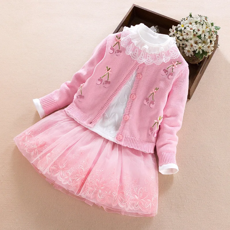 Free shipping 100% cotton top quality baby sweater dress set,2017 lovely girls dress 3 pcs per set cherry princess dress
Free shipping 100% cotton top quality baby sweater dress set,2017 lovely girls dress 3 pcs per set cherry princess dress