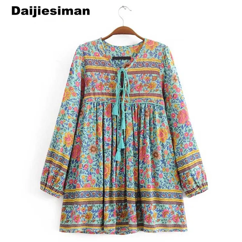 Vintage Holiday Bohemia Ethnic Floral Print Chest Lacing Up Tied Bow Tassel Shirt Fashion Women Long Sleeve Blouse Tops Beach
Vintage Holiday Bohemia Ethnic Floral Print Chest Lacing Up Tied Bow Tassel Shirt Fashion Women Long Sleeve Blouse Tops Beach