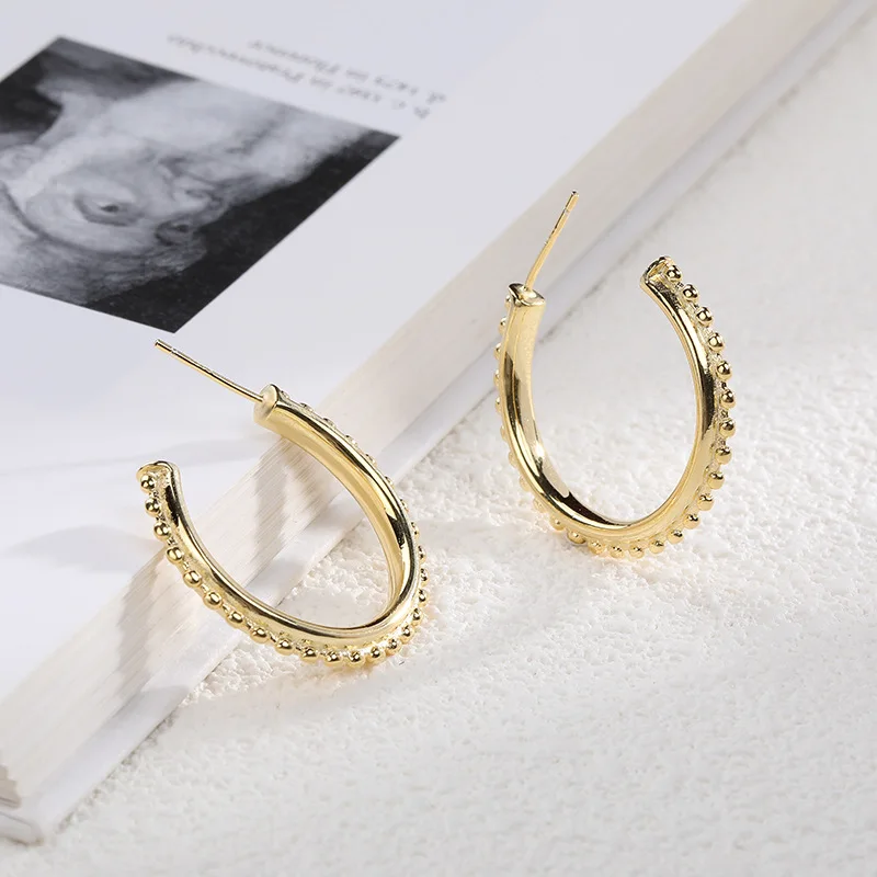 Occident Small Ball Surround Hoops Earrings 925 Sterling Silver Geometric Big Arc Women Earrings Party Luxury Brand Jewellery
Occident Small Ball Surround Hoops Earrings 925 Sterling Silver Geometric Big Arc Women Earrings Party Luxury Brand Jewellery