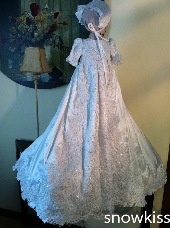 Dazzling Beads pearls Crystals blings White/Ivory Lace With Bonnet Baby Dress Baptism Gowns for Boys and Girls christening gowns 
Dazzling Beads pearls Crystals blings White/Ivory Lace With Bonnet Baby Dress Baptism Gowns for Boys and Girls christening gowns