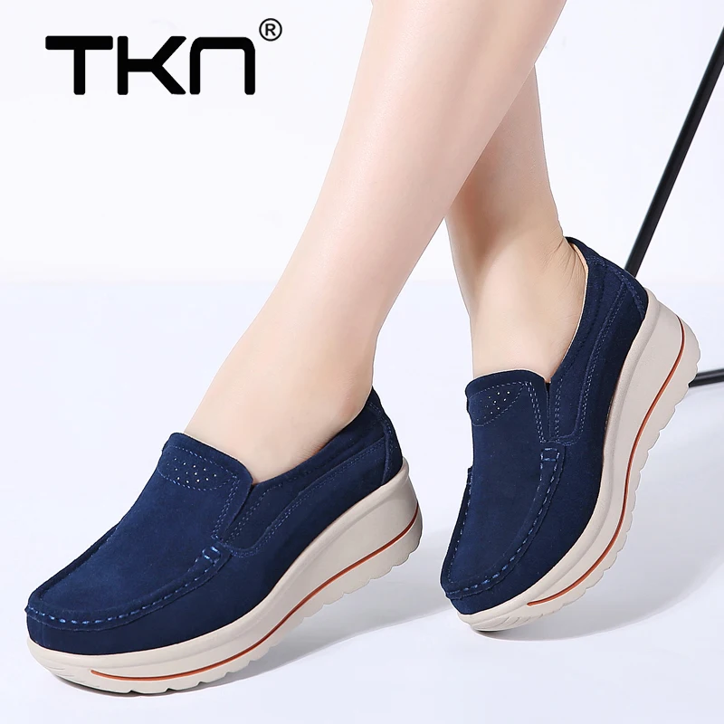 Women Winter Flats Shoes Platform Sneakers Suede Leather Slip on Shoes Casual Tenis Feminino Flats Creepers Moccasins Woman 3507
Women Winter Flats Shoes Platform Sneakers Suede Leather Slip on Shoes Casual Tenis Feminino Flats Creepers Moccasins Woman 3507