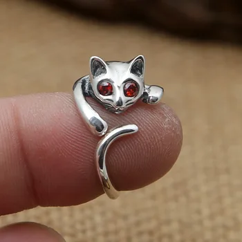 Factory wholesale S925 sterling silver jewelry silver Retro Red Eyes delicate and lovely cat lady Weijie
Factory wholesale S925 sterling silver jewelry silver Retro Red Eyes delicate and lovely cat lady Weijie