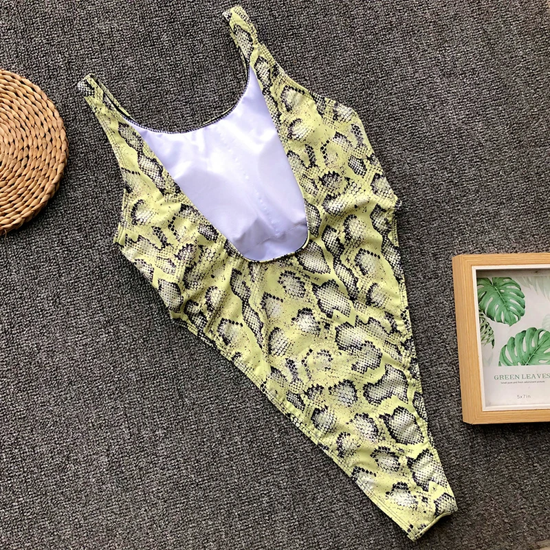 2019 New May Summer Backless One Piece Swimsuit Women Girls Swimwear Swimming Suit High Neck Bathing Snakeskin Sexy Beachwear
2019 New May Summer Backless One Piece Swimsuit Women Girls Swimwear Swimming Suit High Neck Bathing Snakeskin Sexy Beachwear
