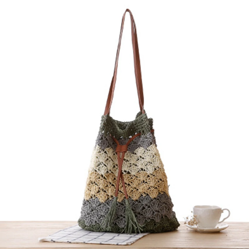 British small pepper color striped straw bag tassel shoulder bag woven beach tourism holiday beach bag
British small pepper color striped straw bag tassel shoulder bag woven beach tourism holiday beach bag