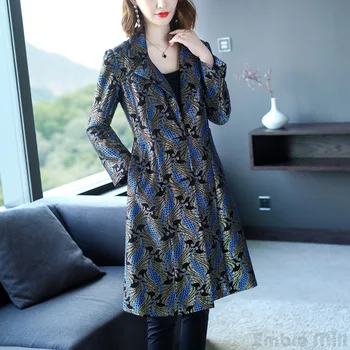 Vintage floral autumn Outwears woman Turn-down collar long sleeve high quality elegant lady plus size casual trench coat M-4XL
Vintage floral autumn Outwears woman Turn-down collar long sleeve high quality elegant lady plus size casual trench coat M-4XL