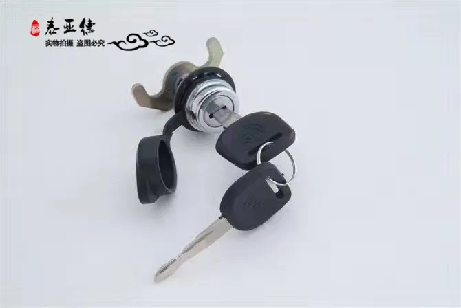 Bus part side door lock/ key cylinder 135 for yutong / zhongtong /kinglong /higer bus
Bus part side door lock/ key cylinder 135 for yutong / zhongtong /kinglong /higer bus