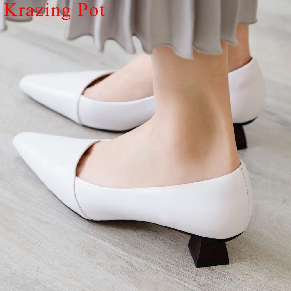 Elegant lady strange style block med heels natural leather slip on pumps Hollywood movie stars square toe daily wear pumps L21
Elegant lady strange style block med heels natural leather slip on pumps Hollywood movie stars square toe daily wear pumps L21