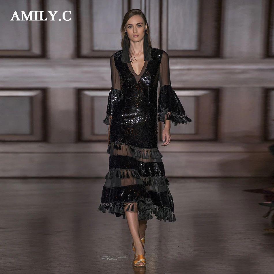 Amily.c 2018 new women's dress gold black sequins fringed beach sexy party dress long V-neck mesh fashion autumn dress
Amily.c 2018 new women's dress gold black sequins fringed beach sexy party dress long V-neck mesh fashion autumn dress