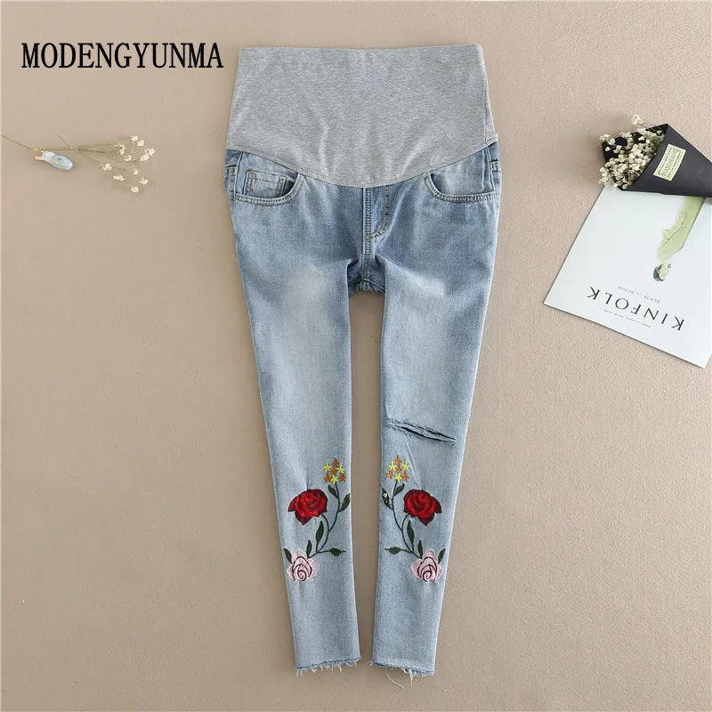 MODENGYUNMA Maternity jeans pants summer new pregnant women embroidered loose thin section Pregnancy pants Maternidade Vetement
MODENGYUNMA Maternity jeans pants summer new pregnant women embroidered loose thin section Pregnancy pants Maternidade Vetement