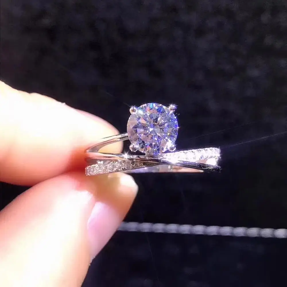 1ct Carat Moissanite Rings for Women S925 Sterling Silver Platinum Plated Female Engagement Rings VVS1 CLARITY D Color
1ct Carat Moissanite Rings for Women S925 Sterling Silver Platinum Plated Female Engagement Rings VVS1 CLARITY D Color