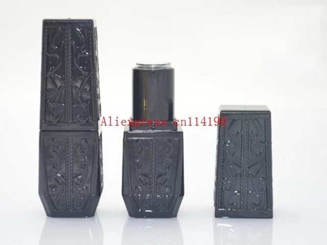 Wholesale 200 pcs 4g Empty Lipstick Tubes Black Retro Hollow Style Cute Lipbalm Container Elegant Chapstick Tube Diameter 12.1mm
Wholesale 200 pcs 4g Empty Lipstick Tubes Black Retro Hollow Style Cute Lipbalm Container Elegant Chapstick Tube Diameter 12.1mm