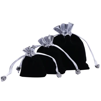 10Pcs/Lot Free Shipping Hot Sell 7*9Cm Silver Top Black Velvet Jewelry Gift Pouch Bags,Phone Pouch Bag
10Pcs/Lot Free Shipping Hot Sell 7*9Cm Silver Top Black Velvet Jewelry Gift Pouch Bags,Phone Pouch Bag