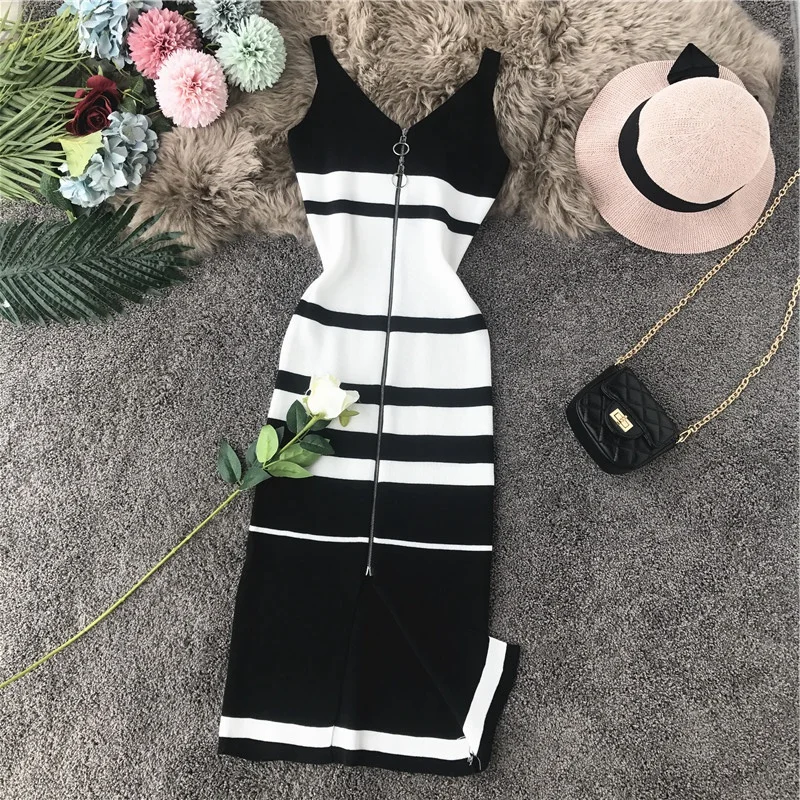 2019 Summer Sexy Knit Stripe Dress Women Elegant V Neck Front Zipper Dress Female Knitting Dresses Sleeveless Vest Vestido
2019 Summer Sexy Knit Stripe Dress Women Elegant V Neck Front Zipper Dress Female Knitting Dresses Sleeveless Vest Vestido