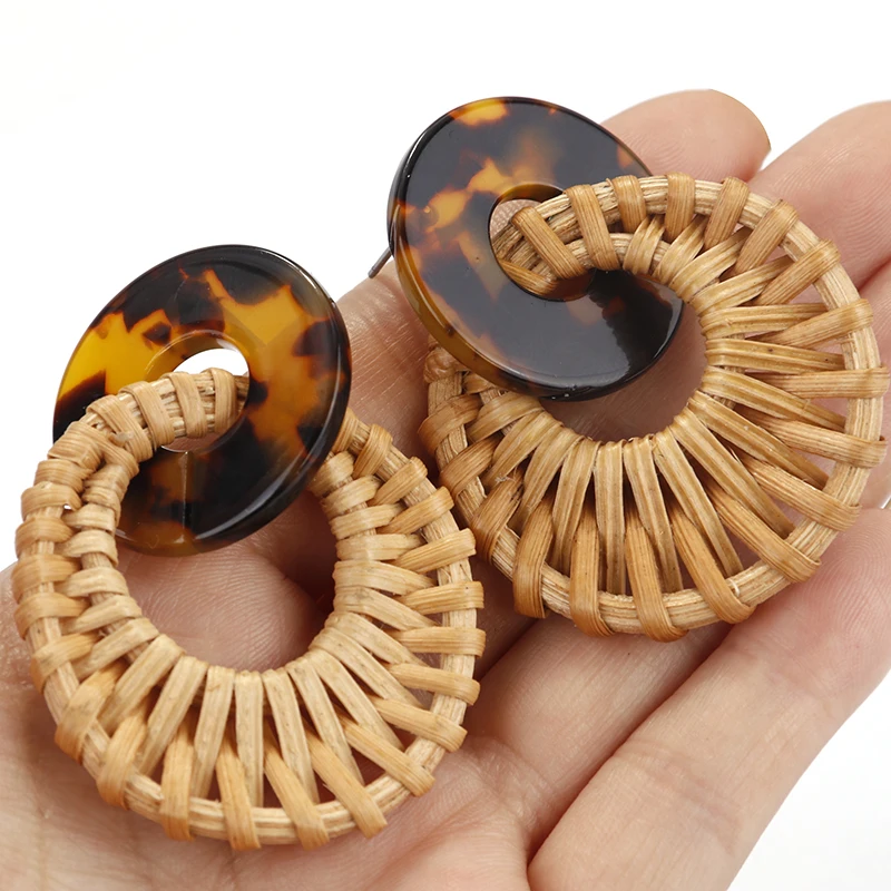 AENSOA New Unique Round Rattan Drop Earrings For Women Handmade Bohemia Splice Dangle Earrings Fashion Jewelry Gift Wholesale
AENSOA New Unique Round Rattan Drop Earrings For Women Handmade Bohemia Splice Dangle Earrings Fashion Jewelry Gift Wholesale