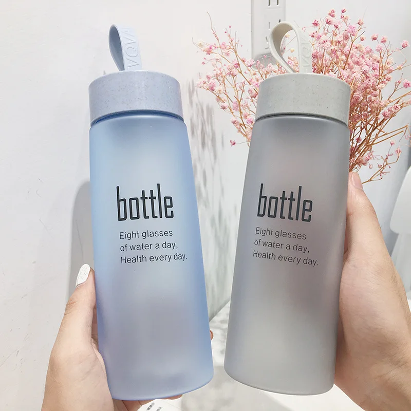 VA STUDIO Brief Plastic Sport Water Bottle With Silica Rope Portable Colorful Small Fresh Outdoor Cup For Juice Lemon Xmas Gift
VA STUDIO Brief Plastic Sport Water Bottle With Silica Rope Portable Colorful Small Fresh Outdoor Cup For Juice Lemon Xmas Gift