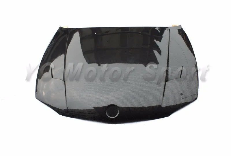 2010-2012 BMW 1M Coupe Revozport Style Hood Bonnet CF (1)