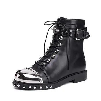Luxury Metallic Round Toe Cool Motorcycle Boots For Girl Black Leather Winter Boots Women Cross Tied One Studded Rivets Buckle
Luxury Metallic Round Toe Cool Motorcycle Boots For Girl Black Leather Winter Boots Women Cross Tied One Studded Rivets Buckle