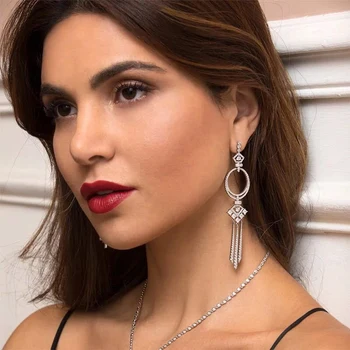 Luxury Hollow 925 Sterling Silver Zircon Round Mask Magic Tassel Dangle Earring FESTIVAL AP Fairy Women Wedding Party Jewelry
Luxury Hollow 925 Sterling Silver Zircon Round Mask Magic Tassel Dangle Earring FESTIVAL AP Fairy Women Wedding Party Jewelry