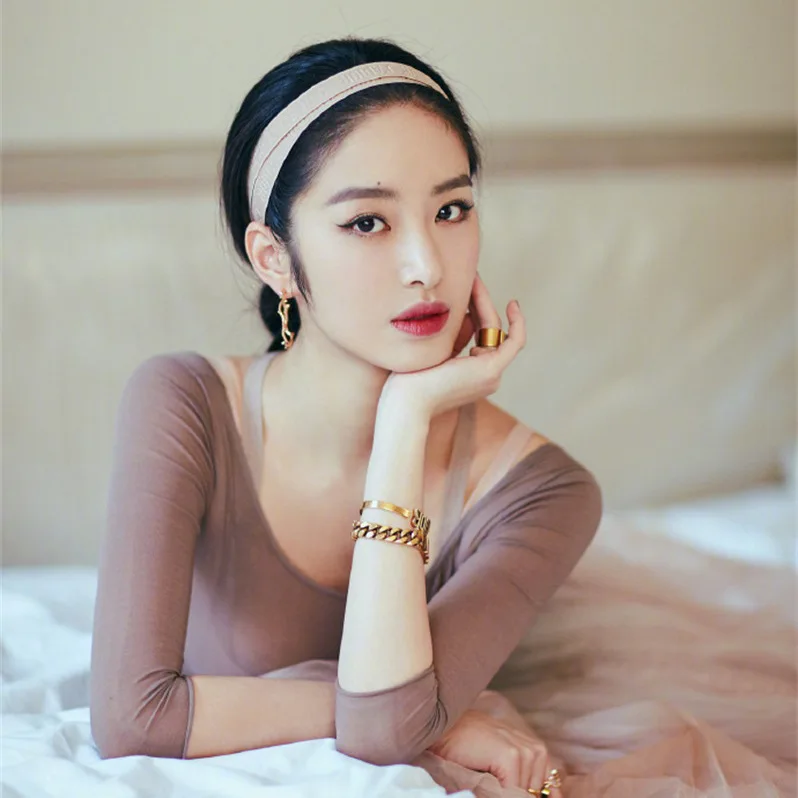Yangcaiyumingxing The Same Korean Version of The New Gauze Skirt Black Pleated Skirt In The Long Fashion A Skirt Women 2019
Yangcaiyumingxing The Same Korean Version of The New Gauze Skirt Black Pleated Skirt In The Long Fashion A Skirt Women 2019