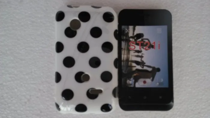 Sony Xperia Tipo ST21i Polka Dots (4)