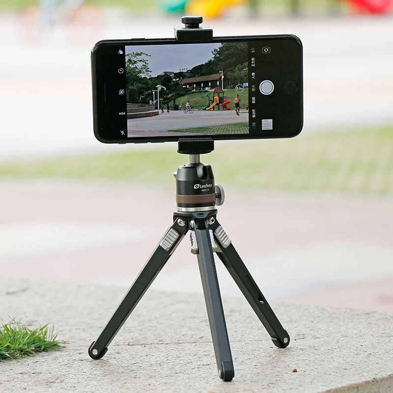 Ulanzi IRON MAN Aluminum Universal Phone Mount Holder Stand Clip Tripod Mount Adapter for iPhone 7 / 7 Plus Android Smartphone