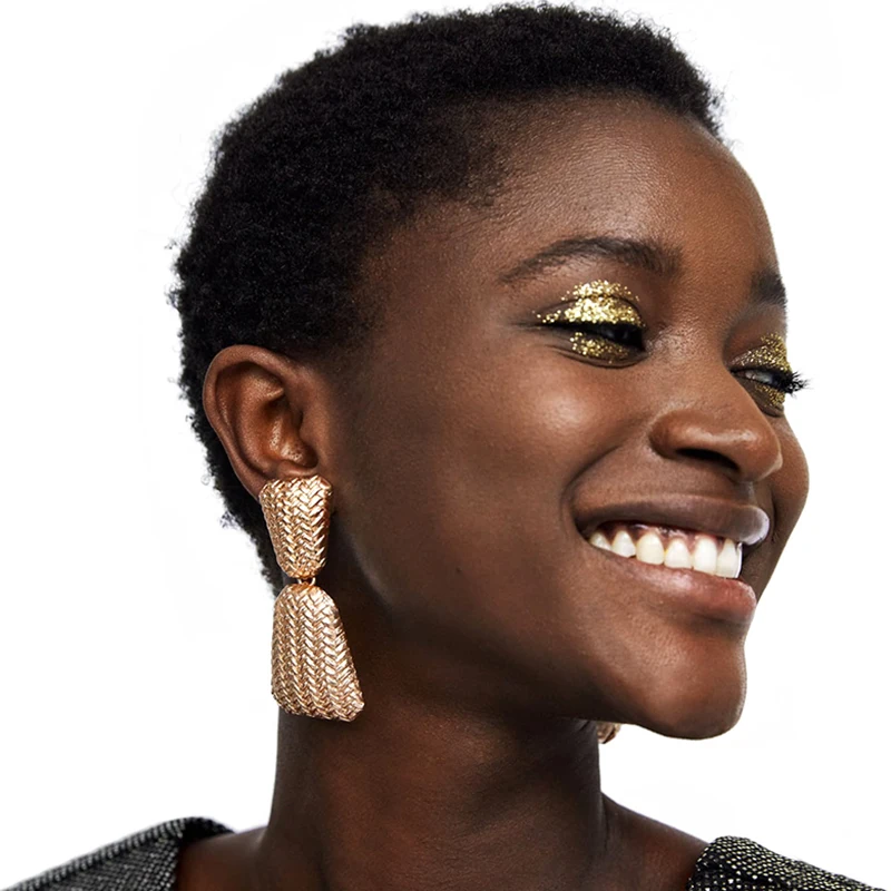 AENSOA Vintage Geometric Big Gold Drop Earrings ZA Earrings Party Jewelry Gift Bohemian Large Dangle Earrings For Women Girl
AENSOA Vintage Geometric Big Gold Drop Earrings ZA Earrings Party Jewelry Gift Bohemian Large Dangle Earrings For Women Girl