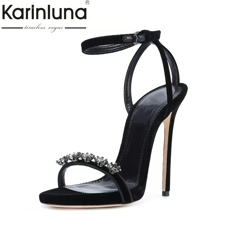 Karinluna 2018 Large Size 33-43 Brand Design Crystals Summer Women Shoes Sandals Sexy Super High Heels Wedding Shoes Woman
Karinluna 2018 Large Size 33-43 Brand Design Crystals Summer Women Shoes Sandals Sexy Super High Heels Wedding Shoes Woman