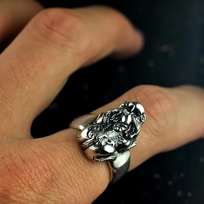 925 Sterling Silver The mythical wild animal Men Rings Buddha Adjustable Size Vintage Trendy Thai Silver Ring Fashion Jewelry
925 Sterling Silver The mythical wild animal Men Rings Buddha Adjustable Size Vintage Trendy Thai Silver Ring Fashion Jewelry
