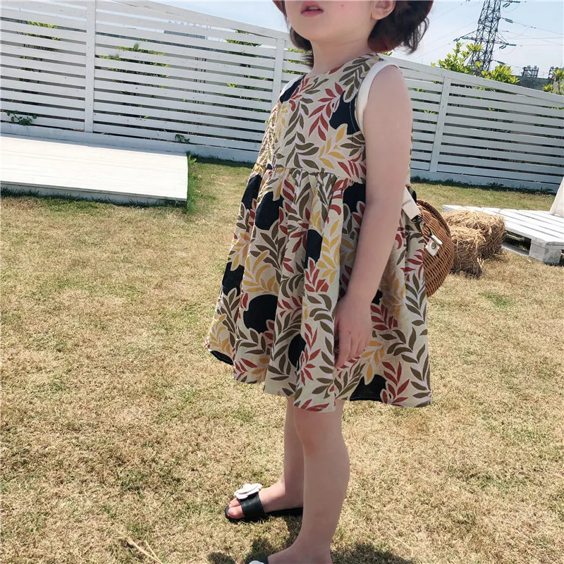 2019 Summer Little Children Cotton Princess Dress New Girl Floral Sleeveless Dress Fashion Kids with Bow A Line Dress Clothing
2019 Summer Little Children Cotton Princess Dress New Girl Floral Sleeveless Dress Fashion Kids with Bow A Line Dress Clothing