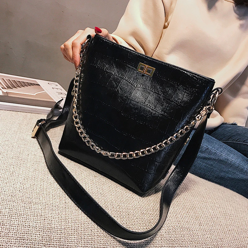 Vintage bag women's 2018 new fashion crocodile pattern women's bag chain wild wide shoulder strap shoulder slung bucket bag -1
Vintage bag women's 2018 new fashion crocodile pattern women's bag chain wild wide shoulder strap shoulder slung bucket bag -1