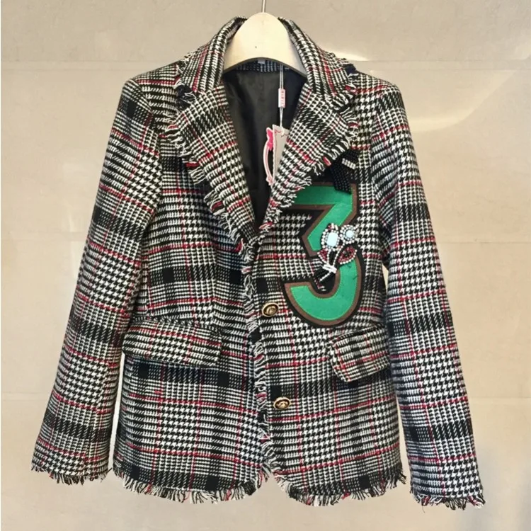 New 2019 Women Runway Diamonds Wool Tweed Jacket Coat Notched Golden single-breasted Plaid Tassels Basic Jacket Outerwear
New 2019 Women Runway Diamonds Wool Tweed Jacket Coat Notched Golden single-breasted Plaid Tassels Basic Jacket Outerwear