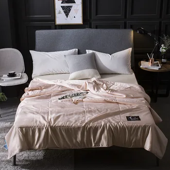 Imitated silk Quilts summer throw quilt 1pc bed patchwork duvet grey thin comforter home bedspread applique blanket 1pc Luxuries
Imitated silk Quilts summer throw quilt 1pc bed patchwork duvet grey thin comforter home bedspread applique blanket 1pc Luxuries