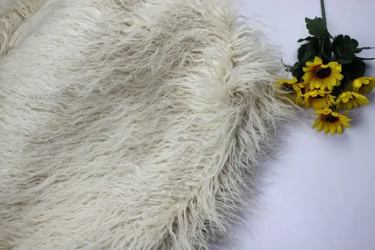 Free Shipping mongolian curly sheep beige color 8cm long pile Faux Fur Fabric yard available,140*50cm faux-fur-fabric
Free Shipping mongolian curly sheep beige color 8cm long pile Faux Fur Fabric yard available,140*50cm faux-fur-fabric