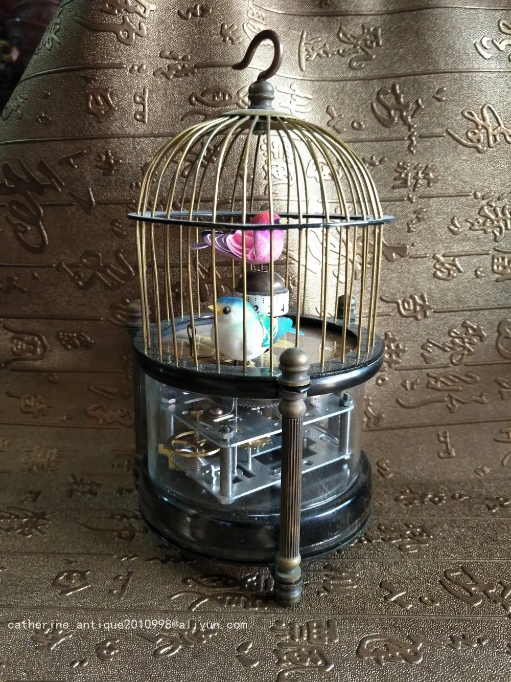 Rare Old Qing Dynasty royal clock \ mechanical watch, copper carved birdcage, can work,Colored bird,Free shipping
Rare Old Qing Dynasty royal clock \ mechanical watch, copper carved birdcage, can work,Colored bird,Free shipping