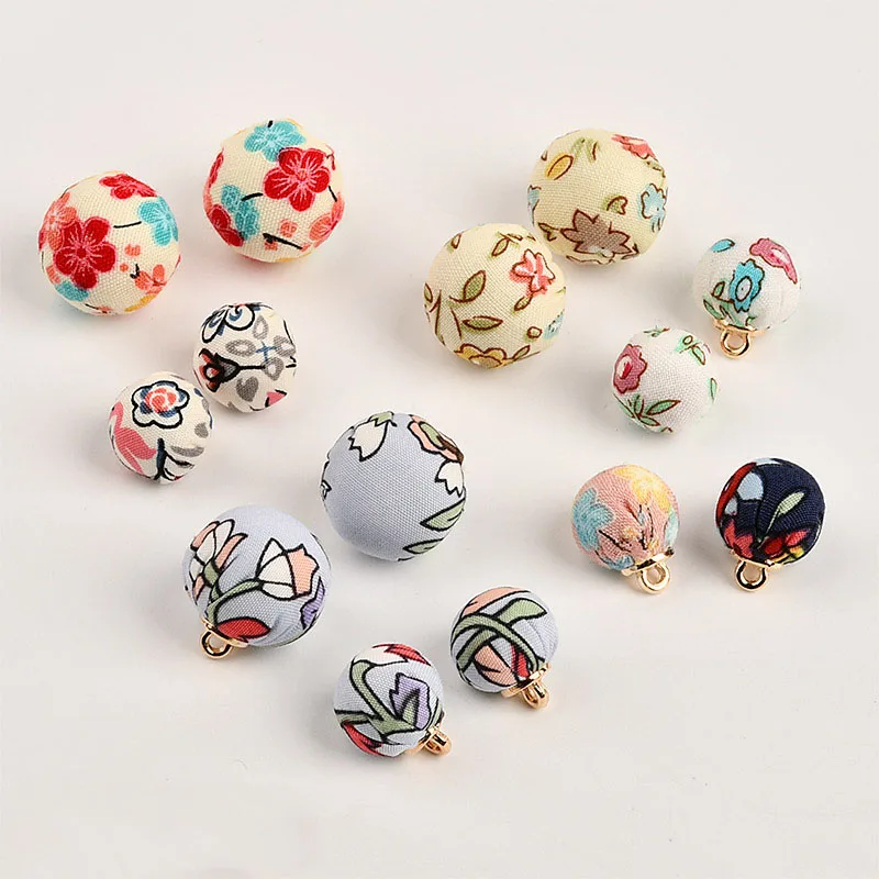 60pcs/Lot Handmade Round Balls Beading Charms Fabric Floral Ball Necklace Pendants DIY Jewelry Findings Ornament Accssory Charm
60pcs/Lot Handmade Round Balls Beading Charms Fabric Floral Ball Necklace Pendants DIY Jewelry Findings Ornament Accssory Charm