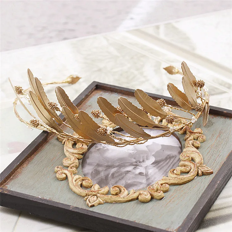 European style retro Baroque crown bride wedding dress headdress headband gold leaf jewelry studio 1961
European style retro Baroque crown bride wedding dress headdress headband gold leaf jewelry studio 1961