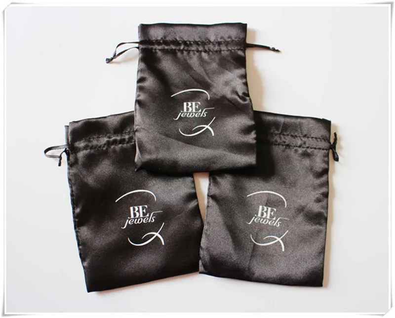 Customized logo Satin underwear pouch Drawstring bag Jewelry satin bag wedding Gift Bags free shipping
Customized logo Satin underwear pouch Drawstring bag Jewelry satin bag wedding Gift Bags free shipping