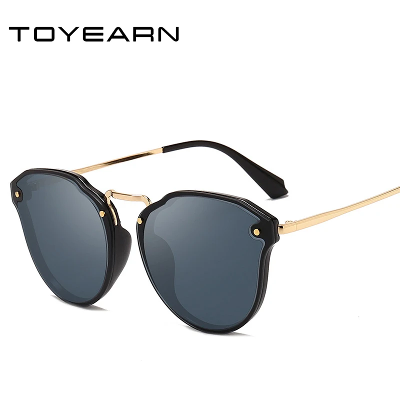 New Luxury Brand Designer Fashion Lady Big Cat Eye Sunglasses Women Vintage Rivet Gradient Sun Glasses For Female UV400 Eyewear 
New Luxury Brand Designer Fashion Lady Big Cat Eye Sunglasses Women Vintage Rivet Gradient Sun Glasses For Female UV400 Eyewear