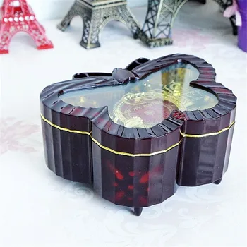 Diy Music Box Vintage Red Butterfly Decorative Model Craft Mechanical Musical Box Girl Swivel Music box Mechanism New Gift
Diy Music Box Vintage Red Butterfly Decorative Model Craft Mechanical Musical Box Girl Swivel Music box Mechanism New Gift