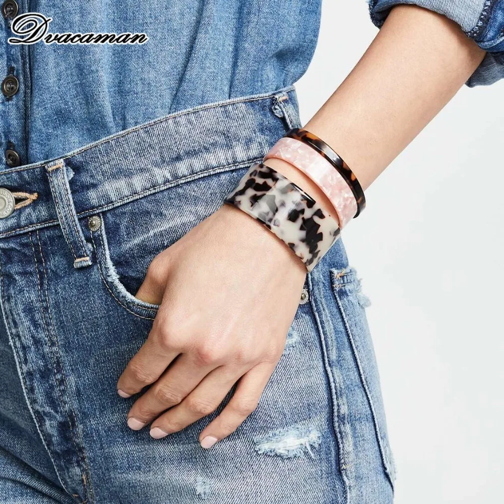 Dvacaman Trendy Colorful Resin Bangles for Women 2019 Vintage Leopard Print Leather Bangles&Bracelets Party Gifts Jewelry Female
Dvacaman Trendy Colorful Resin Bangles for Women 2019 Vintage Leopard Print Leather Bangles&Bracelets Party Gifts Jewelry Female