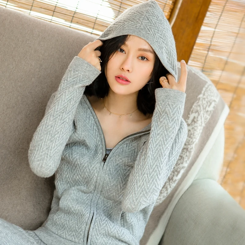 100% Cashmere Sweater Women Hooded Cardigans Zipper Long Sleeves 2 Colors Ladies Casual Coat Knitwear New Fashion
100% Cashmere Sweater Women Hooded Cardigans Zipper Long Sleeves 2 Colors Ladies Casual Coat Knitwear New Fashion