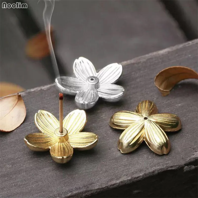 Sakura Incense Burner Copper Alloy Cherry Blossom Flowers Incense Censer Coil Stick Holders Use In Teahouse Office Home Decor
Sakura Incense Burner Copper Alloy Cherry Blossom Flowers Incense Censer Coil Stick Holders Use In Teahouse Office Home Decor